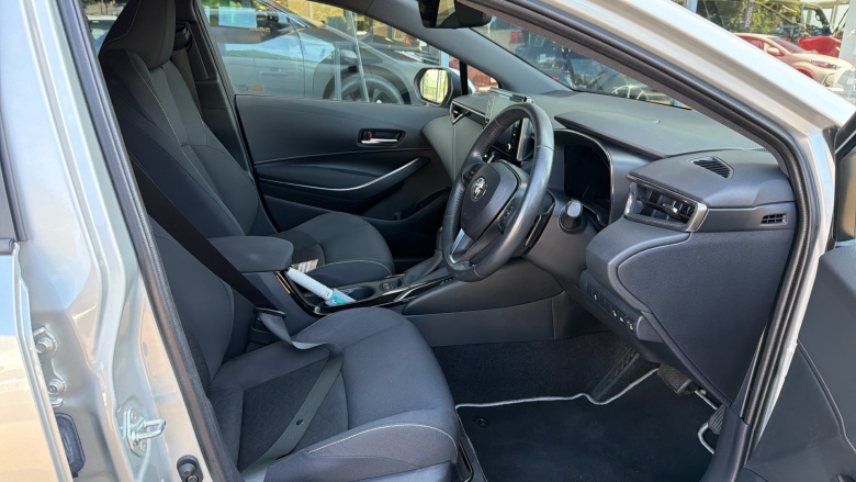 Toyota Corolla 2.0 VVT-i Hybrid Design 5dr CVT Hybrid Hatchback